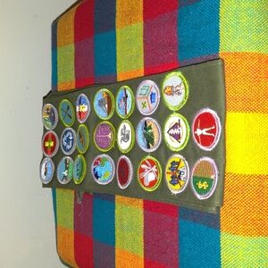 Vintage Boy Scouts of America BSA Sash with 23 Merit Insignia Patches Badges